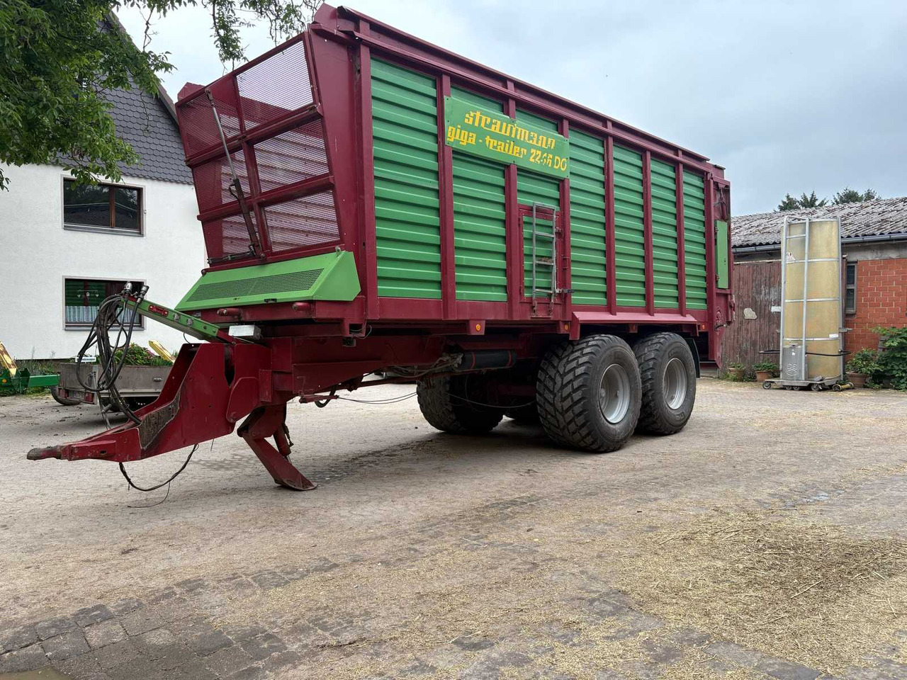 Strautmann Giga - Trailer 2246 DO - Farm trailer: picture 1 Strautmann Giga - Trailer 2246 DO - Farm trailer: picture 1