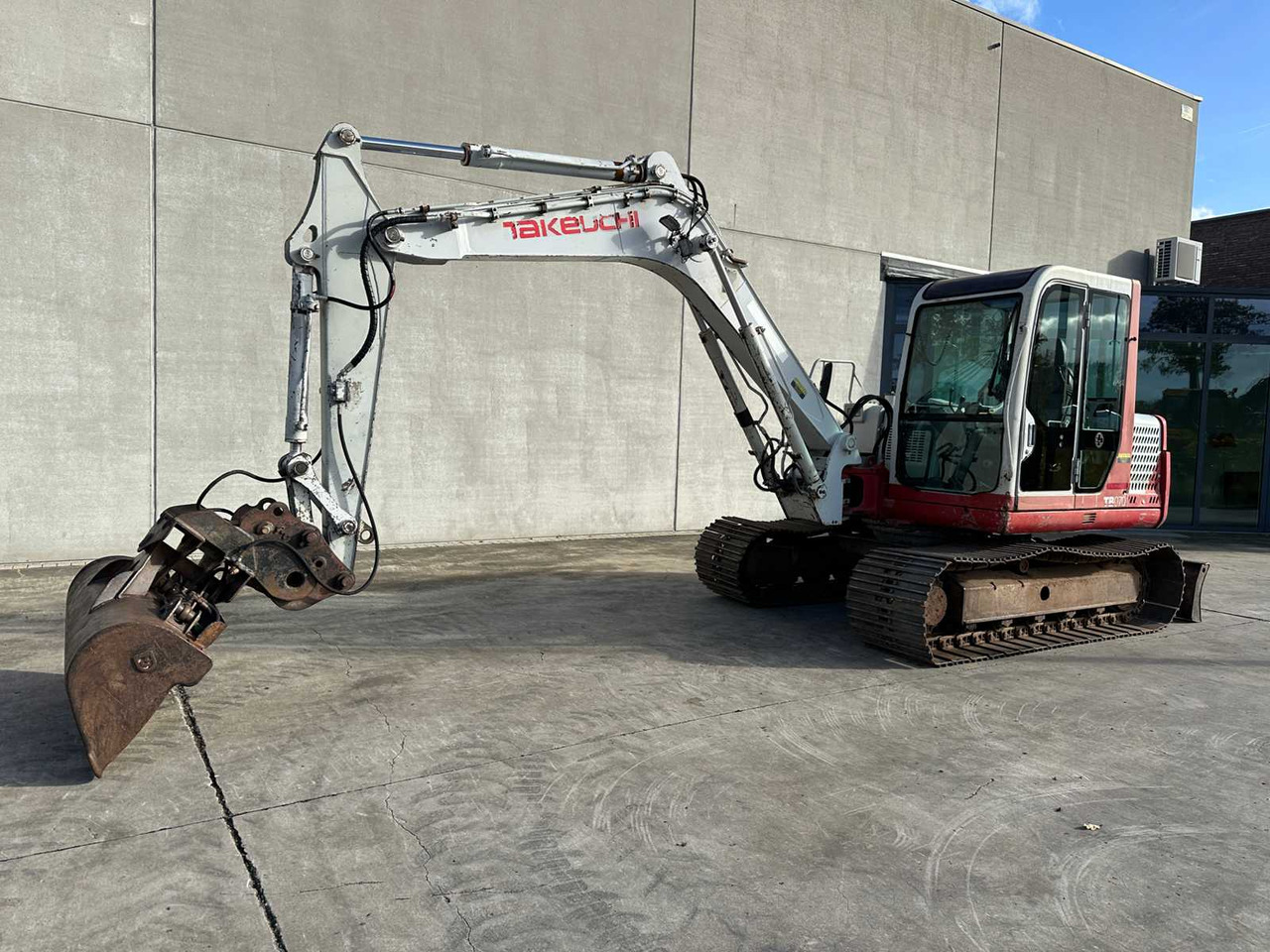 TAKEUCHI - TB175 - MIDI EXCAVATOR - Excavator: picture 1 TAKEUCHI - TB175 - MIDI EXCAVATOR - Excavator: picture 1