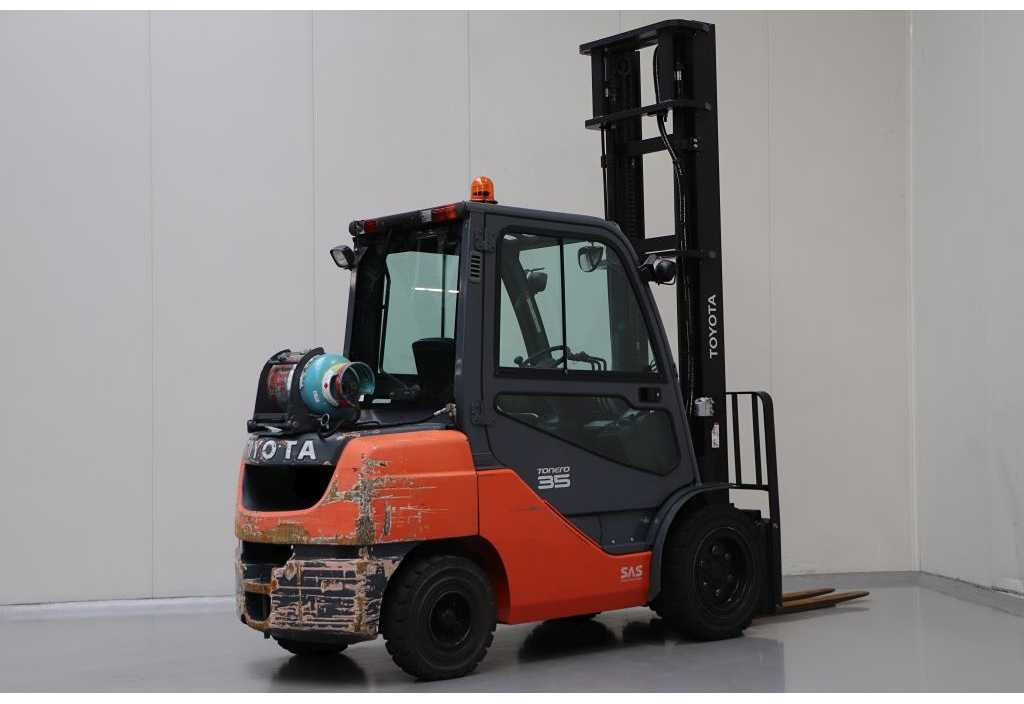 TOYOTA - 02-8FGJF35 - FORKLIFT, SIDESHIFT, 2015, 5M - Forklift: picture 4 TOYOTA - 02-8FGJF35 - FORKLIFT, SIDESHIFT, 2015, 5M - Forklift: picture 4