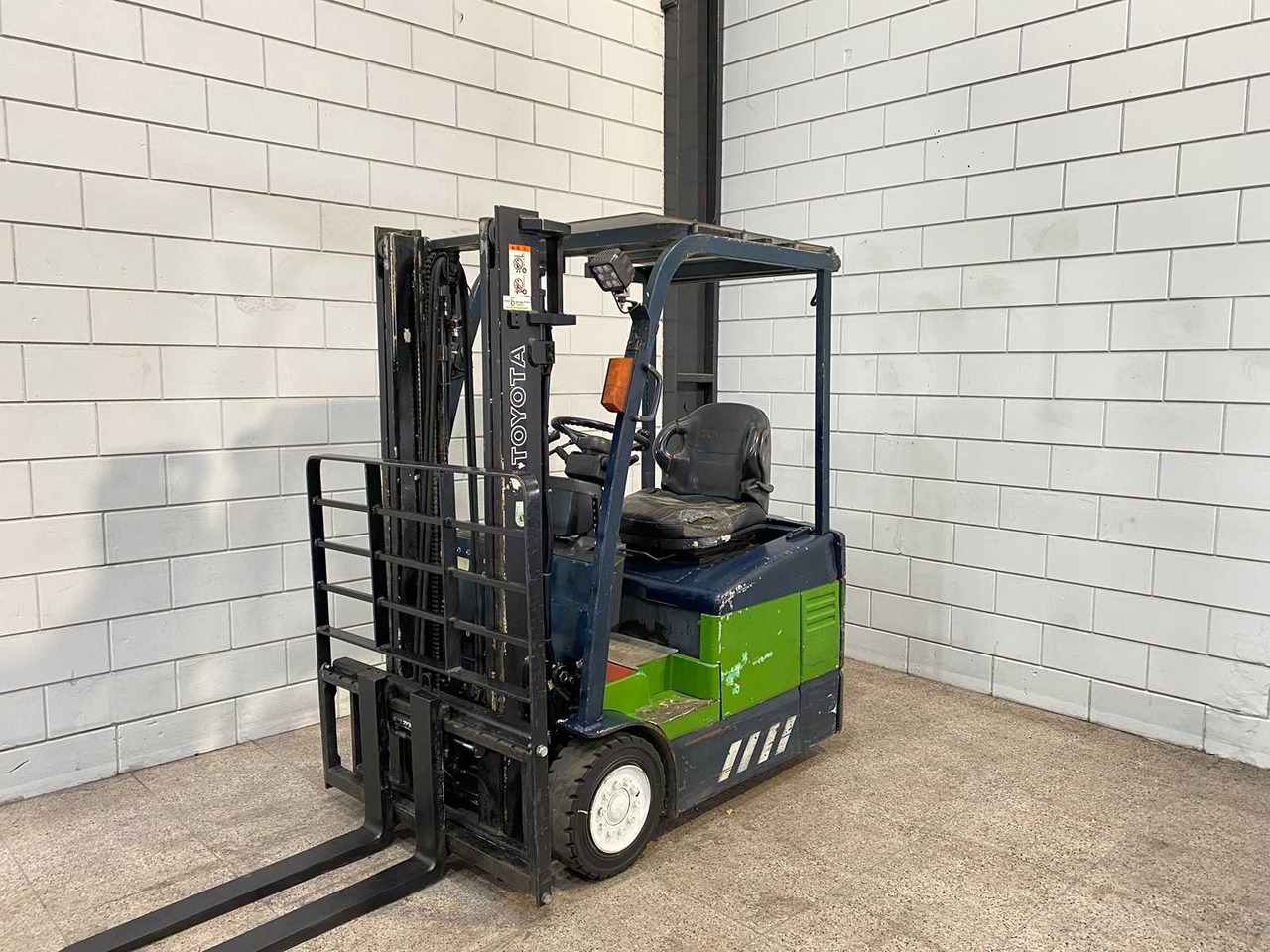 TOYOTA - 2003 - 7FBE10 - FORKLIFT TRUCK - Forklift: picture 2 TOYOTA - 2003 - 7FBE10 - FORKLIFT TRUCK - Forklift: picture 2