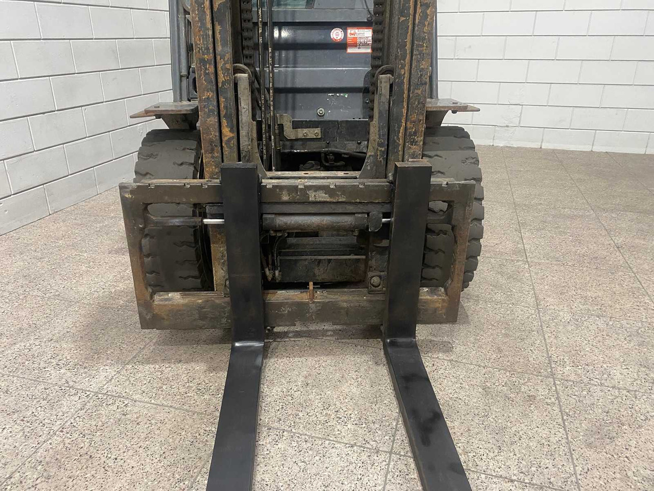 TOYOTA - 2008 - 02-8 FGF 30 - FORKLIFT - Forklift: picture 3 TOYOTA - 2008 - 02-8 FGF 30 - FORKLIFT - Forklift: picture 3