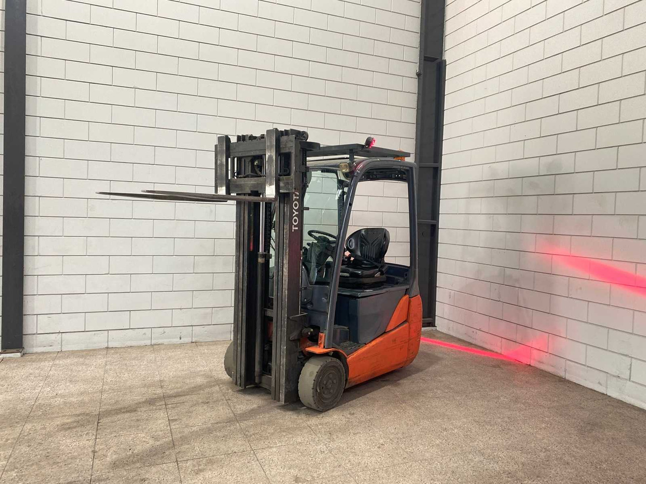 TOYOTA - 2012 - 8FBEKT16 - FORKLIFT TRUCK - Forklift: picture 5 TOYOTA - 2012 - 8FBEKT16 - FORKLIFT TRUCK - Forklift: picture 5