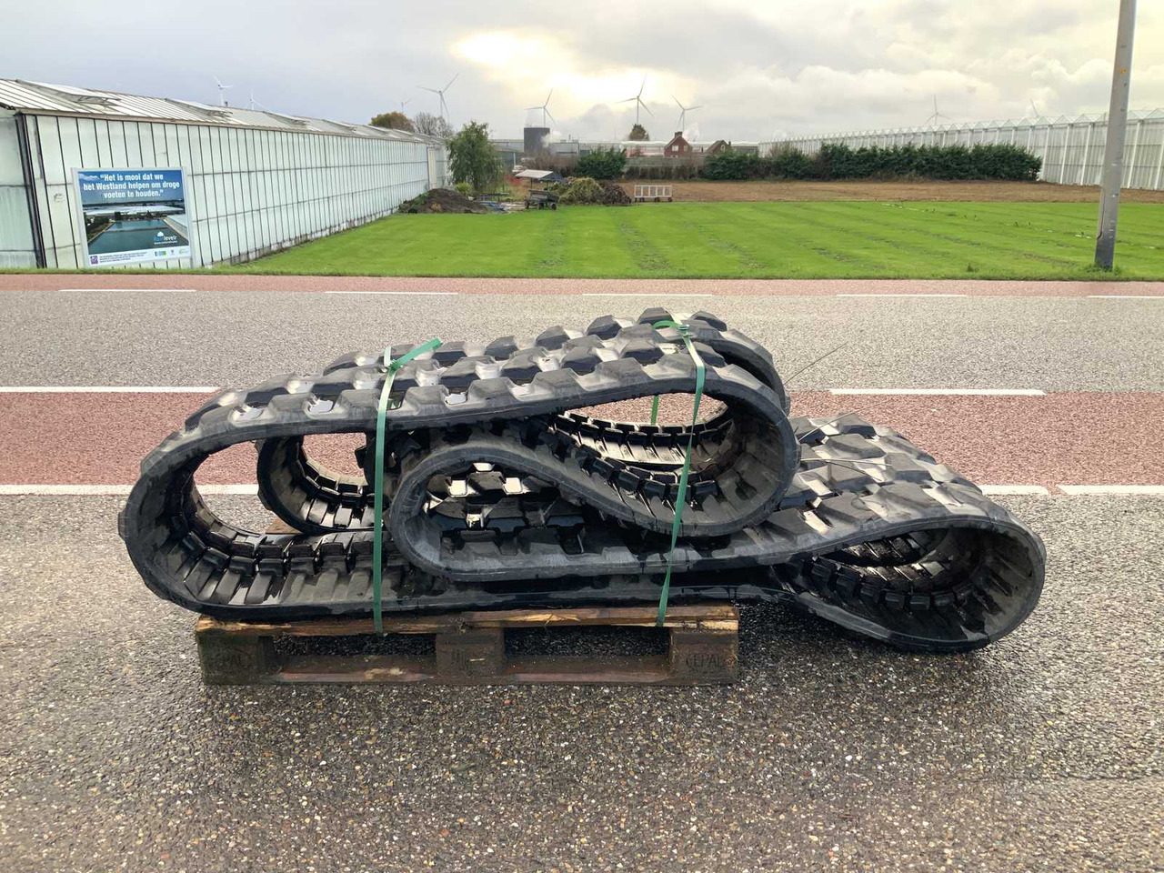 TRABBER W400X72.5X90 TRACKS - Excavator: picture 1 TRABBER W400X72.5X90 TRACKS - Excavator: picture 1