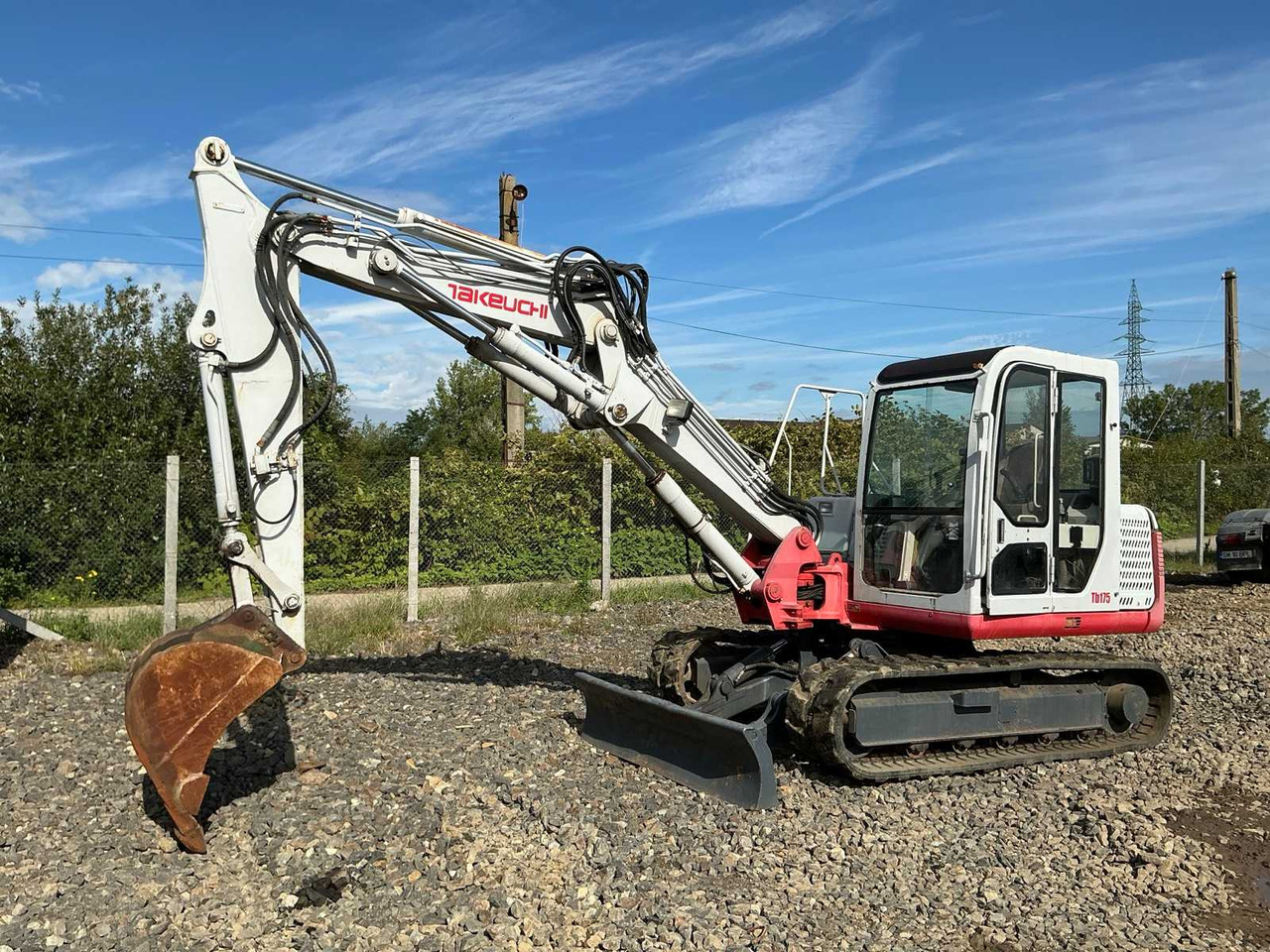 Takeuchi TAKEUCHI - TB175 - MIDI-EXCAVATOR - 2006 - Crawler excavator: picture 1 Takeuchi TAKEUCHI - TB175 - MIDI-EXCAVATOR - 2006 - Crawler excavator: picture 1