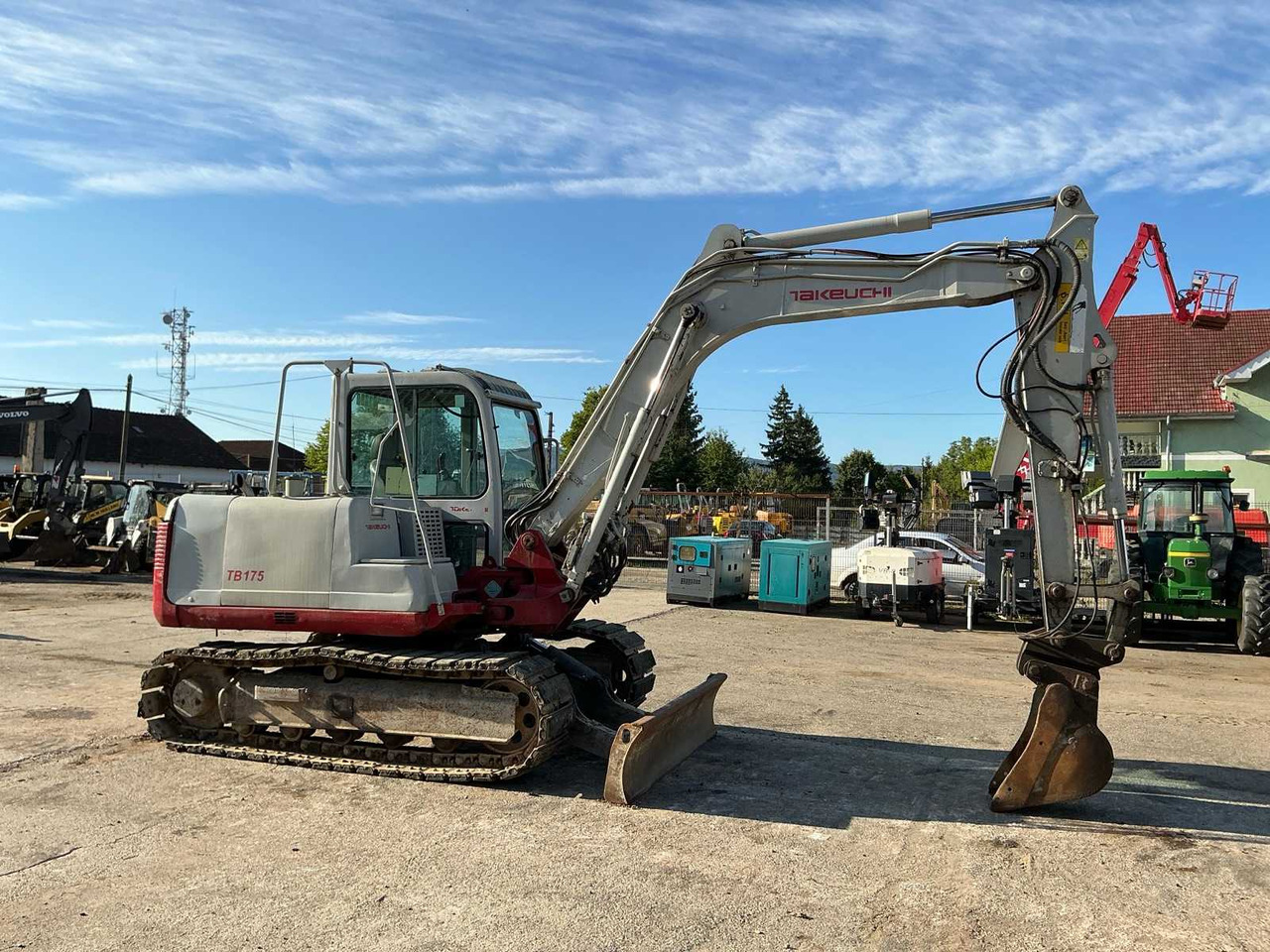 Takeuchi TAKEUCHI - TB175 - MIDI-EXCAVATOR - 2011 - Crawler excavator: picture 4 Takeuchi TAKEUCHI - TB175 - MIDI-EXCAVATOR - 2011 - Crawler excavator: picture 4