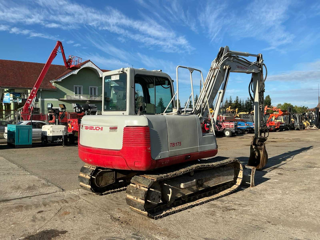 Takeuchi TAKEUCHI - TB175 - MIDI-EXCAVATOR - 2011 - Crawler excavator: picture 2 Takeuchi TAKEUCHI - TB175 - MIDI-EXCAVATOR - 2011 - Crawler excavator: picture 2