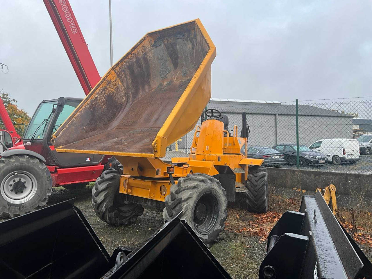Thwaites Mash 2062 - Farm tipping trailer/ Dumper: picture 1 Thwaites Mash 2062 - Farm tipping trailer/ Dumper: picture 1