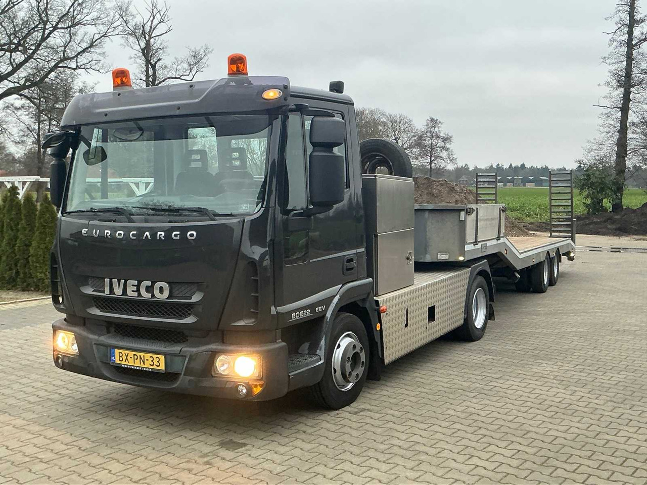 2010 IVECO EUROCARGO ML80E22 TRUCK WITH VELDHUIZEN P31-7A TRAILER 16 TONS - Truck: picture 1 2010 IVECO EUROCARGO ML80E22 TRUCK WITH VELDHUIZEN P31-7A TRAILER 16 TONS - Truck: picture 1