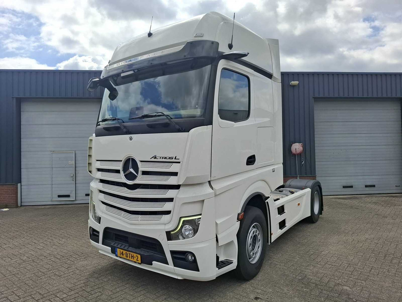 2022 MERCEDES-BENZ ACTROS 1945 4X2 GIGASPACE TRUCK - Truck: picture 1 2022 MERCEDES-BENZ ACTROS 1945 4X2 GIGASPACE TRUCK - Truck: picture 1