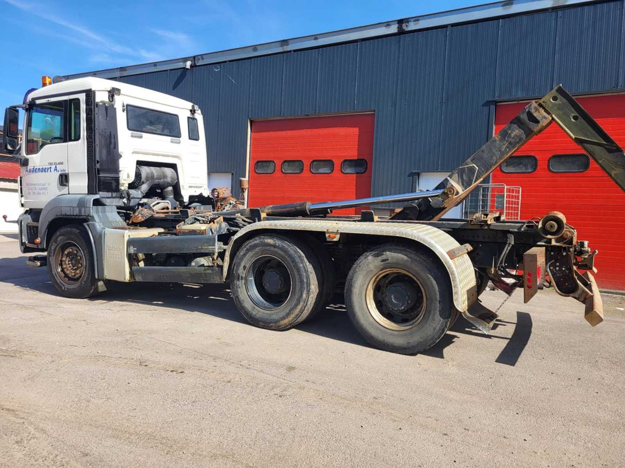 MAN - 2009 - TGS 33.400 - 6X4 AMPLIROLL TRUCK - Truck: picture 3 MAN - 2009 - TGS 33.400 - 6X4 AMPLIROLL TRUCK - Truck: picture 3