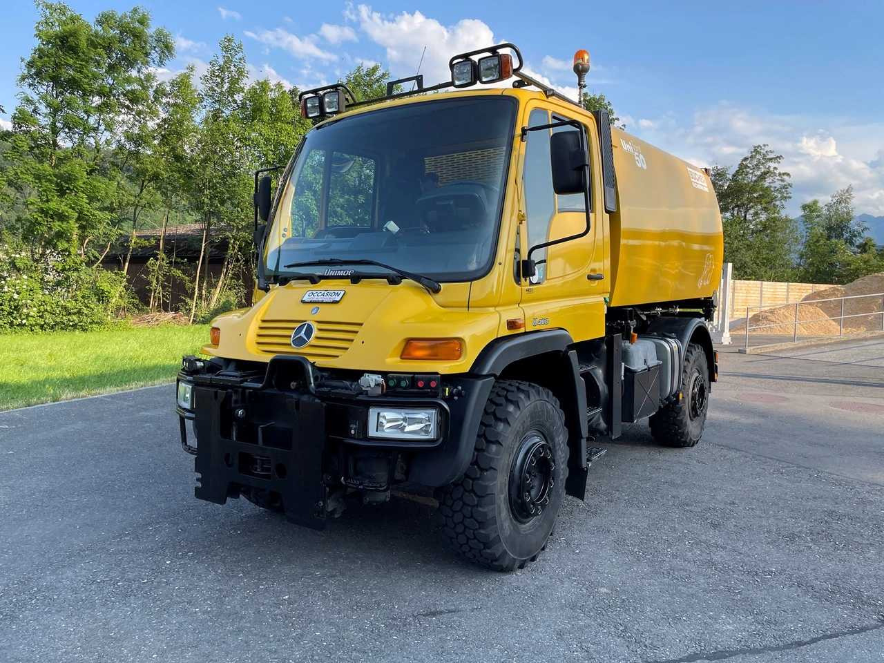 MERCEDES-BENZ - UNIMOG - 2001 - KOMMOBIL (UNIMOG) U400 - Truck: picture 2 MERCEDES-BENZ - UNIMOG - 2001 - KOMMOBIL (UNIMOG) U400 - Truck: picture 2