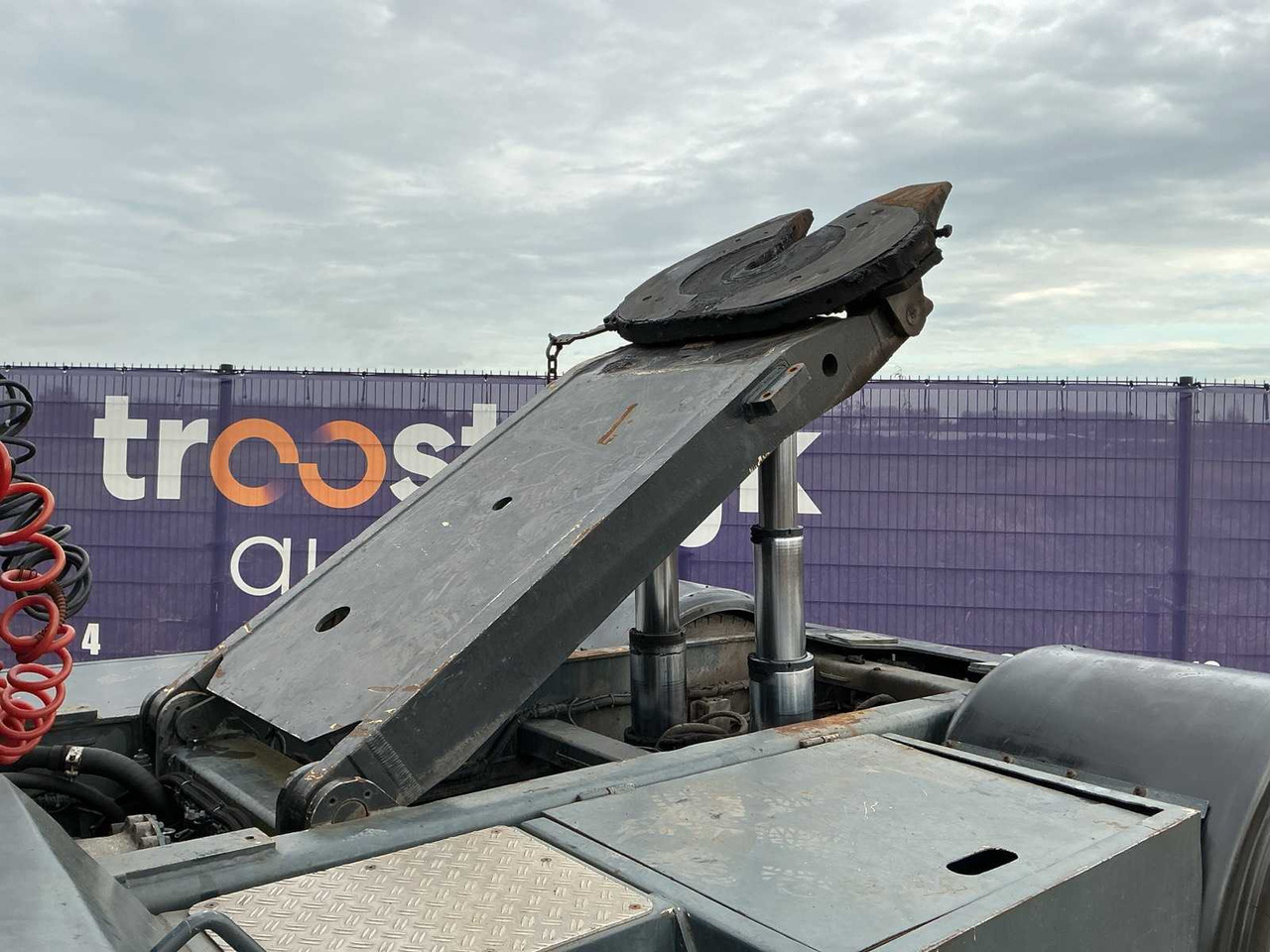 TERMINAL TRACTOR/TRACTOR - Truck: picture 5 TERMINAL TRACTOR/TRACTOR - Truck: picture 5