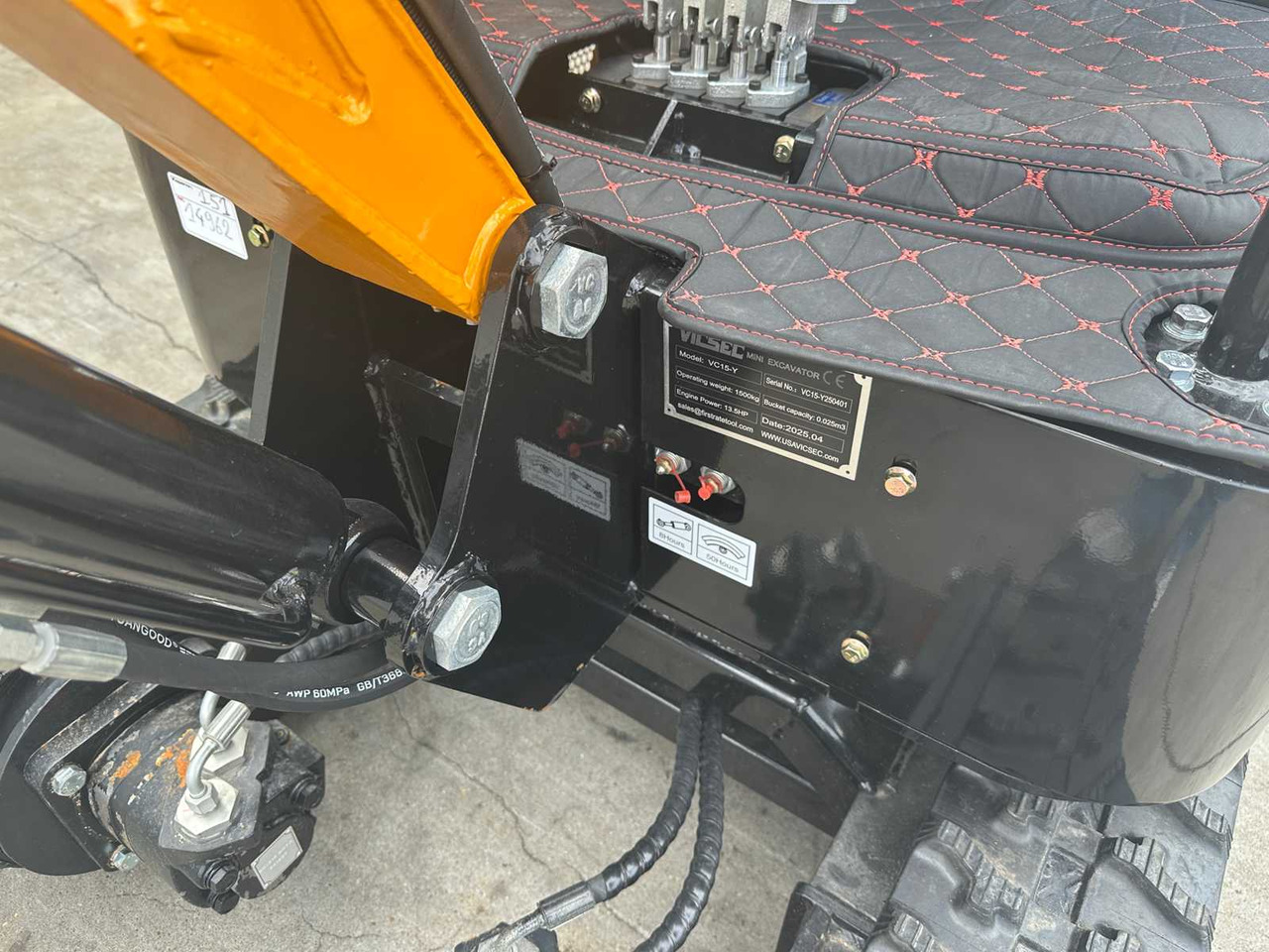 Crawler excavator VICSEC VS15C: picture 14