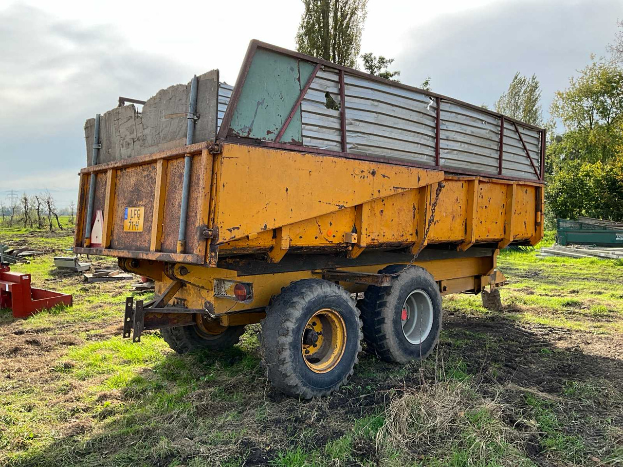 Veenhuis 12000 - Farm tipping trailer/ Dumper: picture 3 Veenhuis 12000 - Farm tipping trailer/ Dumper: picture 3