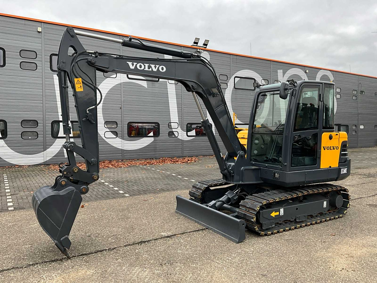 Volvo EC60C - Crawler excavator: picture 1 Volvo EC60C - Crawler excavator: picture 1