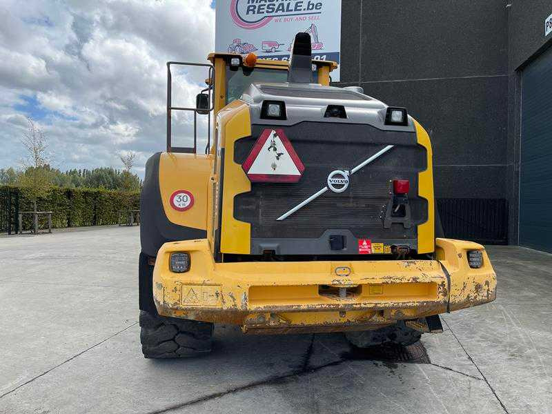 Volvo L150H - Wheel loader: picture 3 Volvo L150H - Wheel loader: picture 3