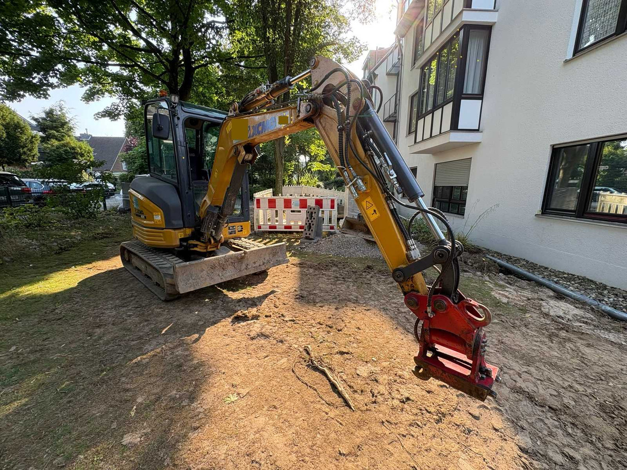 XCMG XE27E - Mini excavator: picture 2 XCMG XE27E - Mini excavator: picture 2