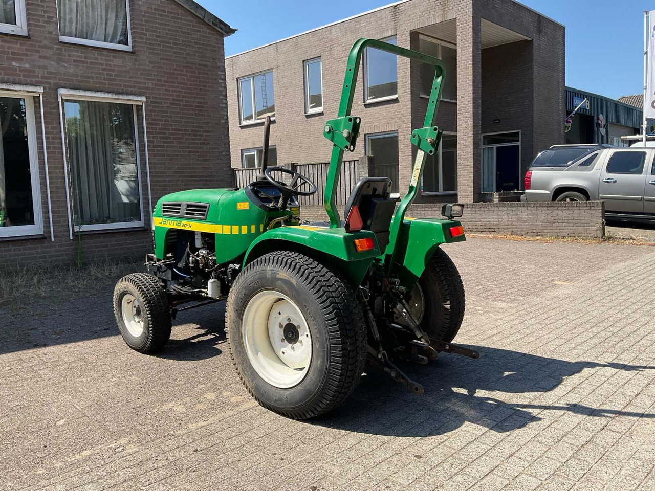 Yanma 30-4 - Mini tractor: picture 4 Yanma 30-4 - Mini tractor: picture 4