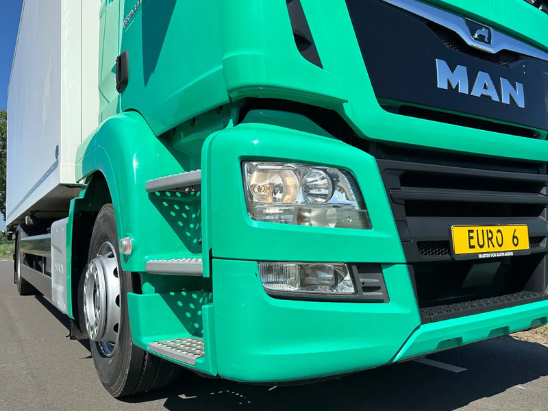 MAN TGS TGS 18.330 EURO6.2020 730x248x245 Als in NIEUWSTAAT! - Refrigerator truck: picture 5 MAN TGS TGS 18.330 EURO6.2020 730x248x245 Als in NIEUWSTAAT! - Refrigerator truck: picture 5