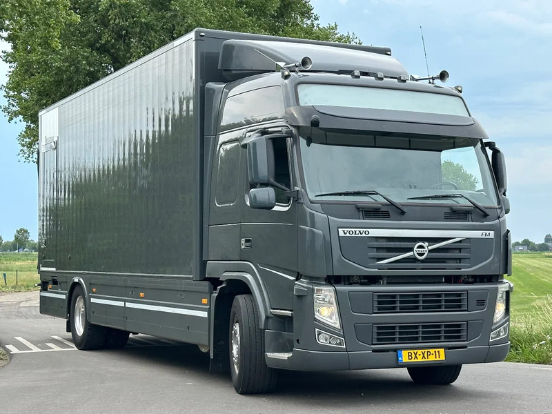 Volvo FM 330 VOLVO FM 330 EEV - Box truck: picture 2 Volvo FM 330 VOLVO FM 330 EEV - Box truck: picture 2