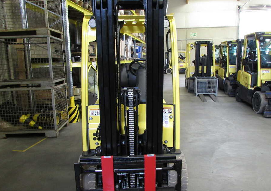 Hyster J2.0XNT MWB - Electric forklift: picture 3 Hyster J2.0XNT MWB - Electric forklift: picture 3