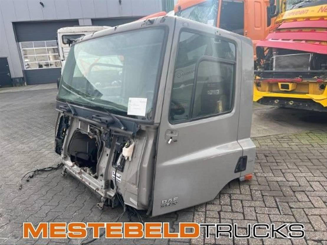 DAF Cabine - Cab for Truck: picture 3 DAF Cabine - Cab for Truck: picture 3