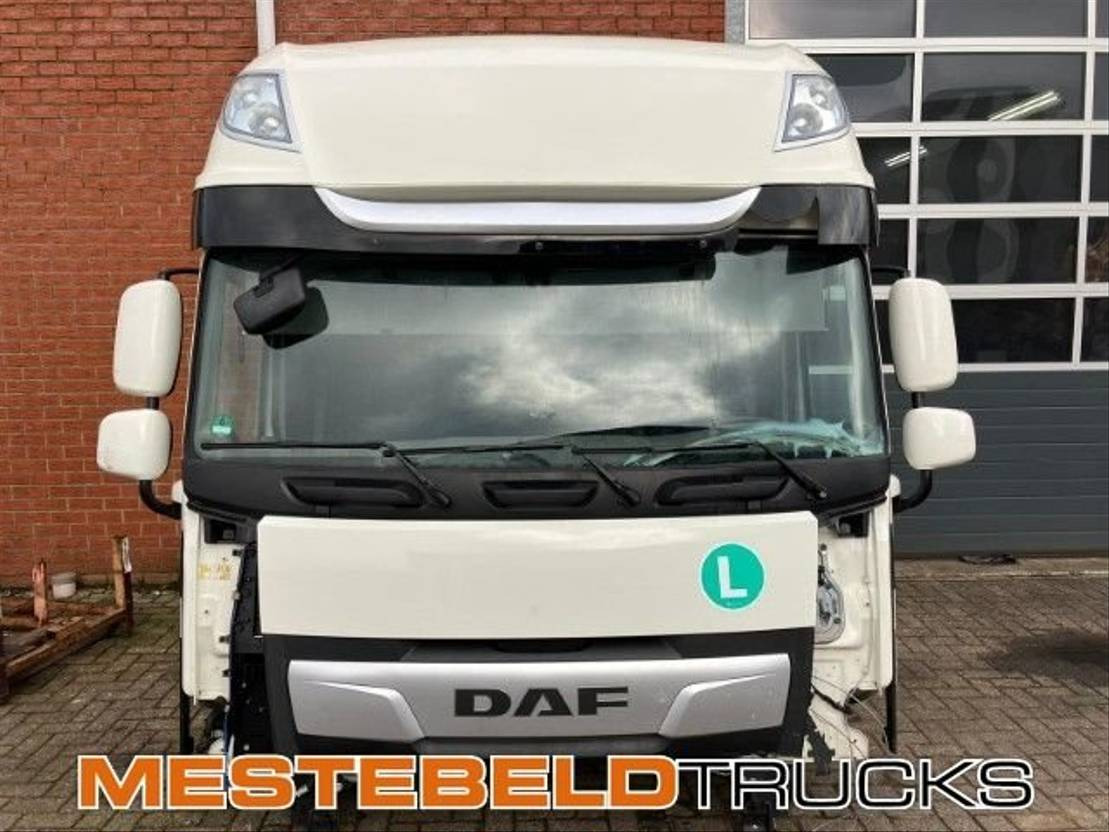 DAF Cabine - Cab for Truck: picture 1 DAF Cabine - Cab for Truck: picture 1