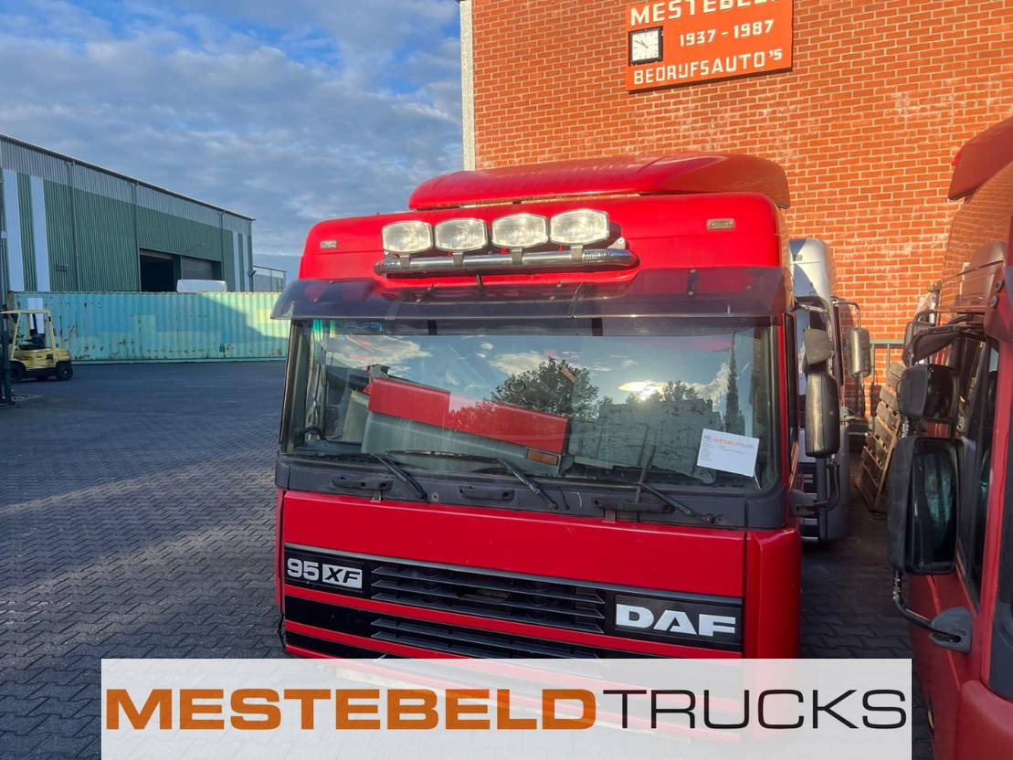 DAF Cabine Spacecab Euro 2 - Cab for Truck: picture 1 DAF Cabine Spacecab Euro 2 - Cab for Truck: picture 1