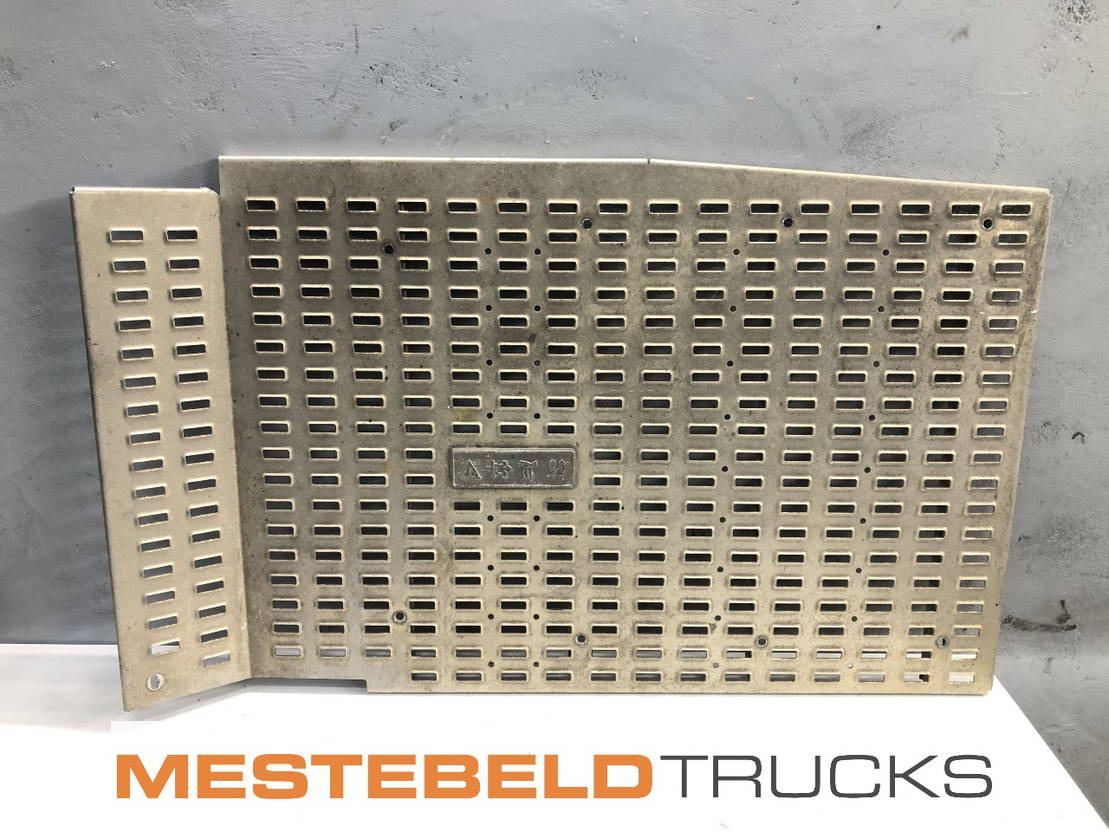 DAF Opstapplaat rechts - Frame/ Chassis for Truck: picture 1 DAF Opstapplaat rechts - Frame/ Chassis for Truck: picture 1