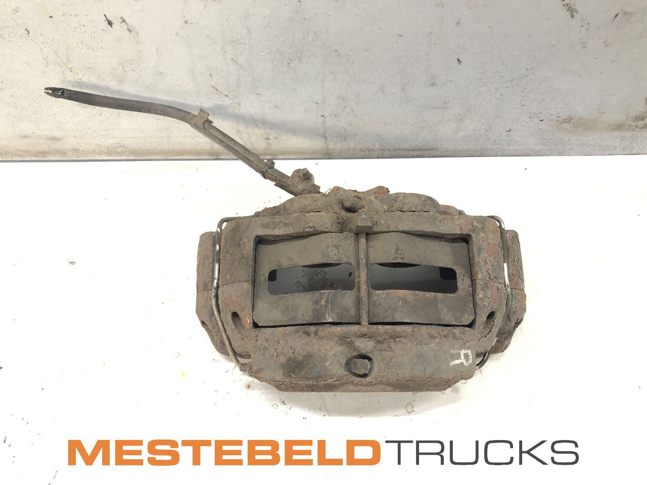 DAF Remklauw rechtsvoor - Brake parts for Truck: picture 1 DAF Remklauw rechtsvoor - Brake parts for Truck: picture 1