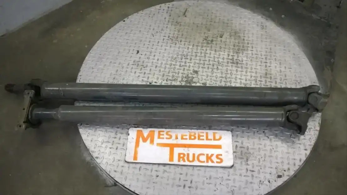 Iveco Aandrijfas Eurocargo 120E22 - Drive shaft for Truck: picture 1 Iveco Aandrijfas Eurocargo 120E22 - Drive shaft for Truck: picture 1
