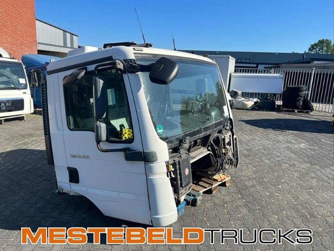 MAN Cabine - Cab for Truck: picture 3 MAN Cabine - Cab for Truck: picture 3
