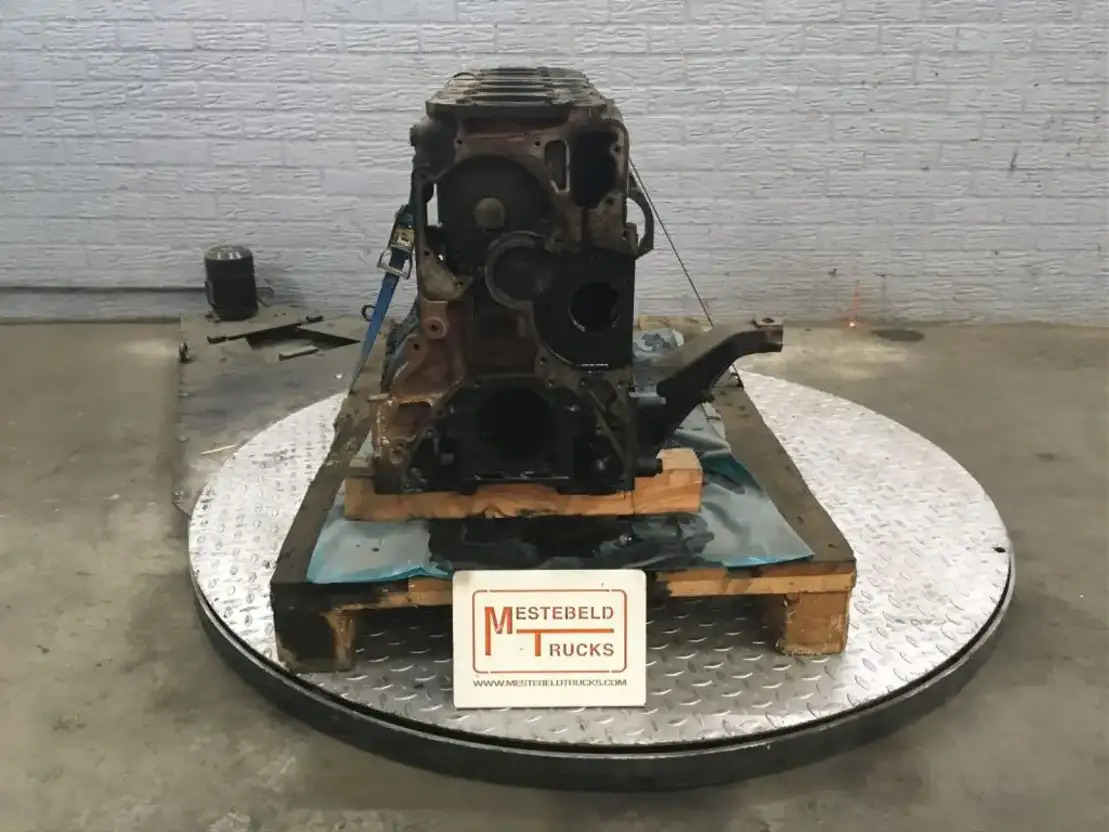MAN Motorblok D2866 LF 26 - Engine and parts for Truck: picture 4 MAN Motorblok D2866 LF 26 - Engine and parts for Truck: picture 4