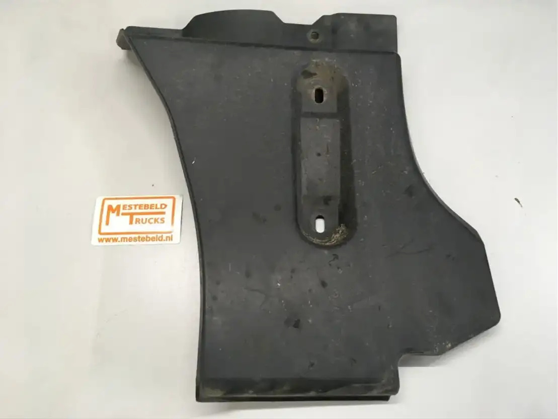 Mercedes-Benz Binnenscherm links - Frame/ Chassis for Truck: picture 1 Mercedes-Benz Binnenscherm links - Frame/ Chassis for Truck: picture 1