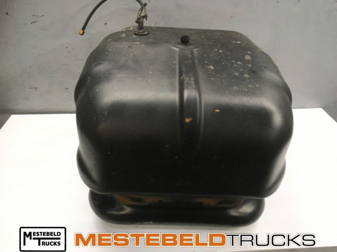 Mercedes-Benz Brandstoftank 100 liter - Fuel processing/ Fuel delivery for Commercial vehicle: picture 1 Mercedes-Benz Brandstoftank 100 liter - Fuel processing/ Fuel delivery for Commercial vehicle: picture 1