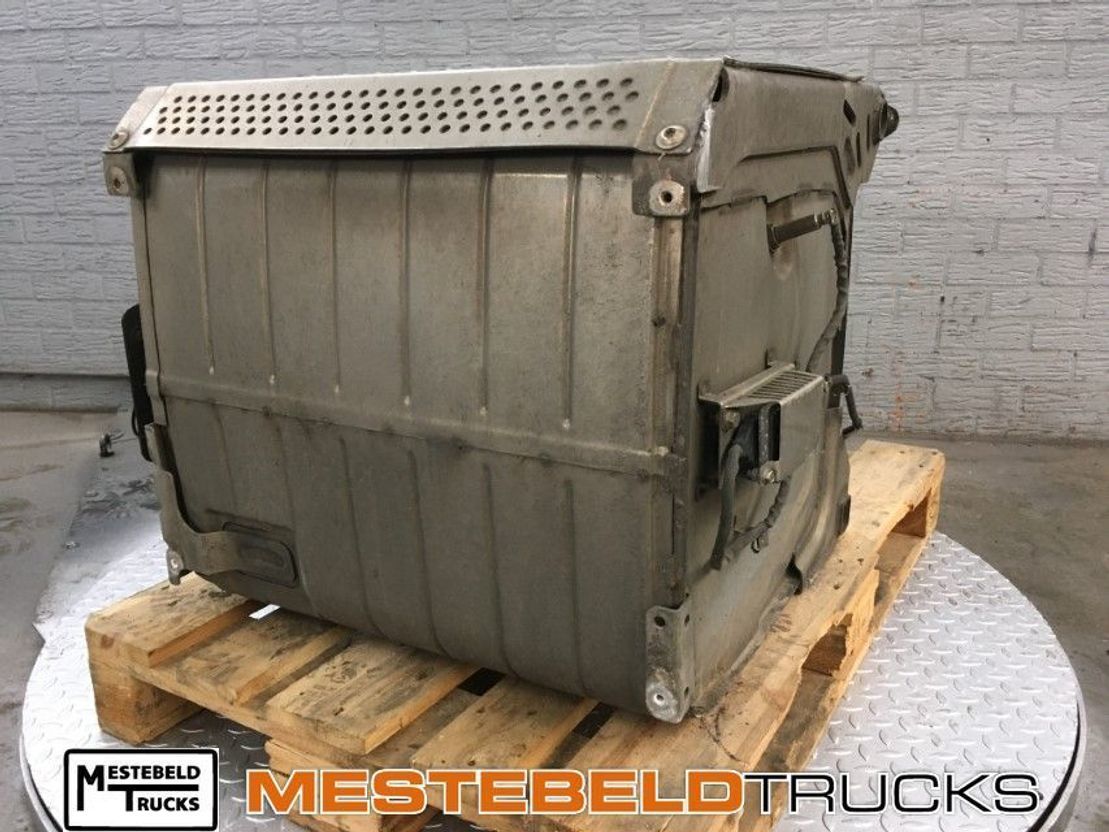 Mercedes-Benz Katalysator  - Muffler/ Exhaust system for Truck: picture 1 Mercedes-Benz Katalysator  - Muffler/ Exhaust system for Truck: picture 1