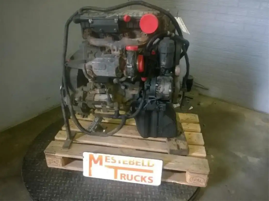 Mercedes-Benz Motor OM 924 LA - Engine for Truck: picture 2 Mercedes-Benz Motor OM 924 LA - Engine for Truck: picture 2