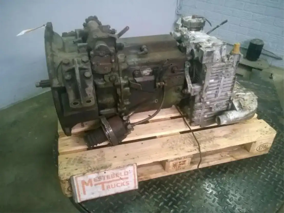 Mercedes-Benz Versnellingsbak - Gearbox and parts for Truck: picture 2 Mercedes-Benz Versnellingsbak - Gearbox and parts for Truck: picture 2