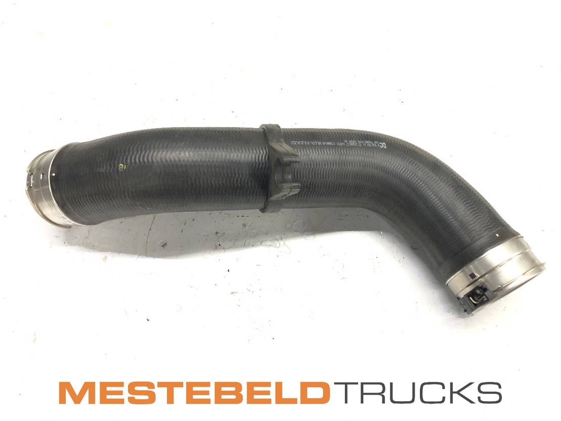 Mercedes-Benz Waterslang - Cooling system for Truck: picture 1 Mercedes-Benz Waterslang - Cooling system for Truck: picture 1