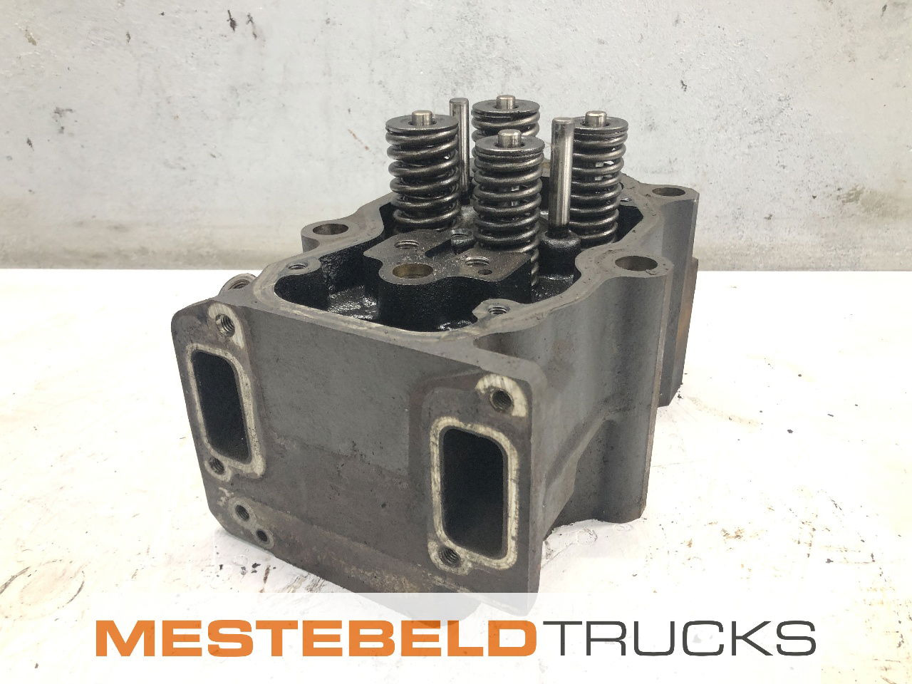 Scania Cilinderkop R-serie - Engine and parts for Truck: picture 2 Scania Cilinderkop R-serie - Engine and parts for Truck: picture 2