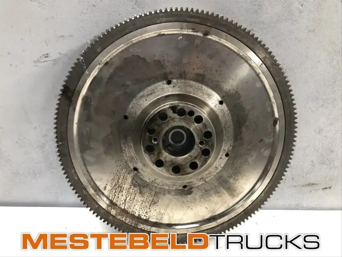 Scania Vliegwiel DC 16 18 L01 R560 - Engine for Truck: picture 1 Scania Vliegwiel DC 16 18 L01 R560 - Engine for Truck: picture 1