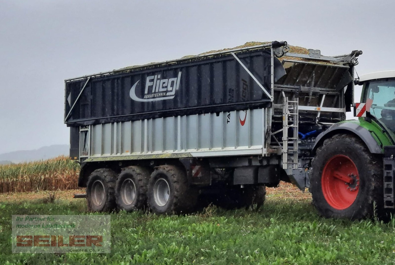 Fliegl ASW 391 TAURUS FOX 50m³ + elektr. ZWL + ISOBUS + Top Lift Light - Self-loading wagon: picture 3 Fliegl ASW 391 TAURUS FOX 50m³ + elektr. ZWL + ISOBUS + Top Lift Light - Self-loading wagon: picture 3