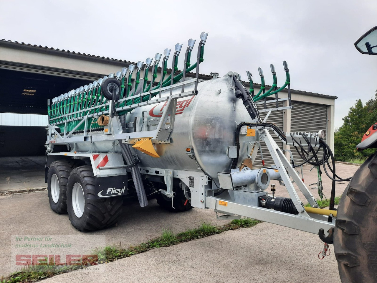 Fliegl PFW 12000 Maxx Line Tandem + Skate 150 12m³ / 15 m - Slurry tanker: picture 2 Fliegl PFW 12000 Maxx Line Tandem + Skate 150 12m³ / 15 m - Slurry tanker: picture 2