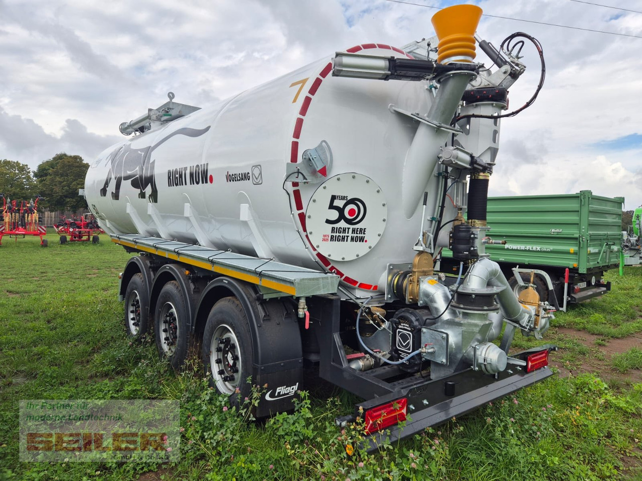 Fliegl STF 30.000 Truck-Line Dreiachs Zubringerfass - Slurry tanker: picture 2 Fliegl STF 30.000 Truck-Line Dreiachs Zubringerfass - Slurry tanker: picture 2