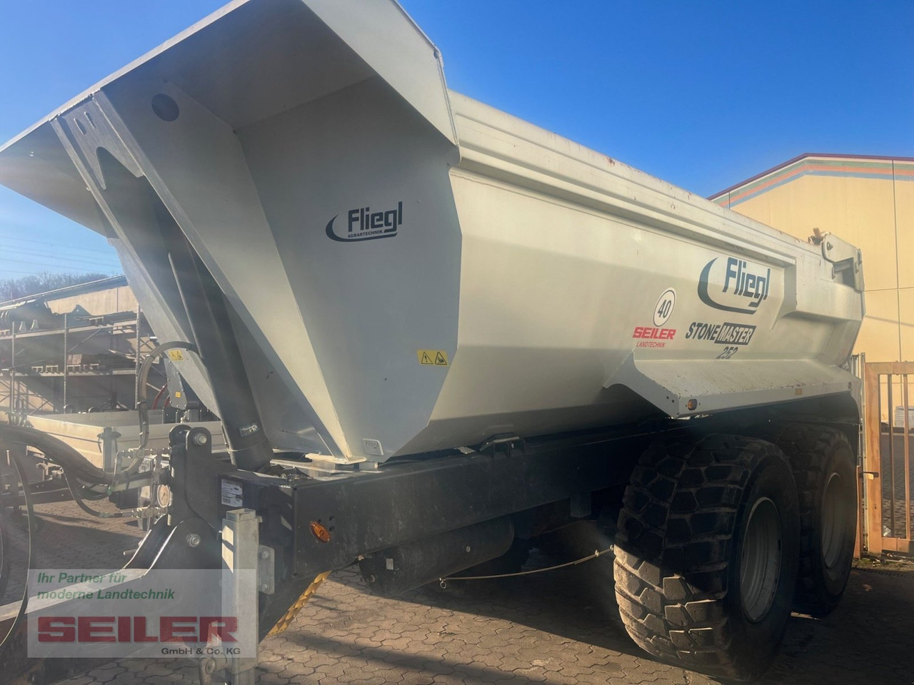 Fliegl Stone Master 252 Profi - Farm tipping trailer/ Dumper: picture 4 Fliegl Stone Master 252 Profi - Farm tipping trailer/ Dumper: picture 4