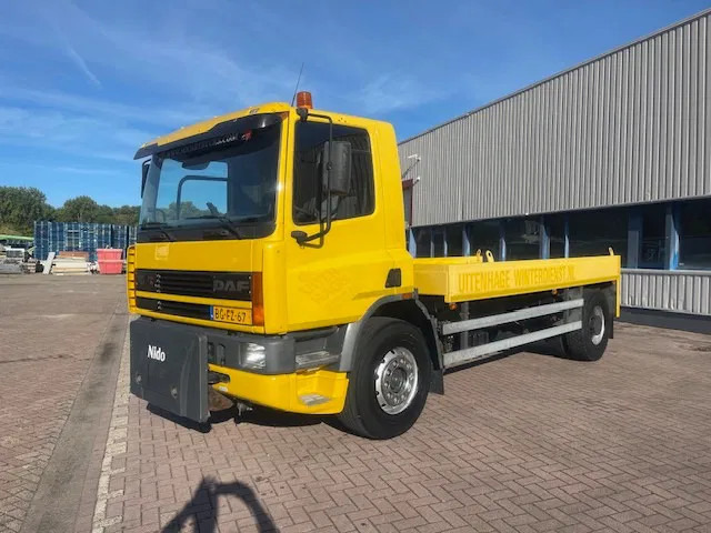 DAF CF 75.240 Automatic Euro 2 NL-Truck Original km's - Dropside/ Flatbed truck: picture 3 DAF CF 75.240 Automatic Euro 2 NL-Truck Original km's - Dropside/ Flatbed truck: picture 3
