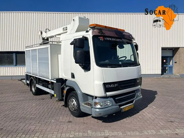 DAF LF 45.160 CUSTERS Hoogwerker 14,5 mtr / Skyworker 14,5mtr - Truck: picture 1 DAF LF 45.160 CUSTERS Hoogwerker 14,5 mtr / Skyworker 14,5mtr - Truck: picture 1