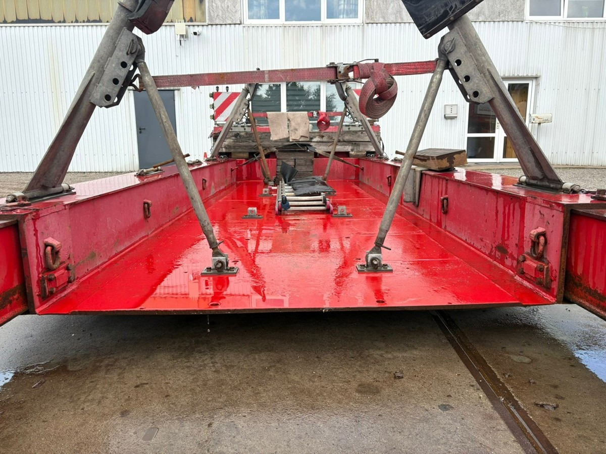 FAYMONVILLE STBZ - 2AA Megamax Yachttransport - Low loader semi-trailer: picture 4 FAYMONVILLE STBZ - 2AA Megamax Yachttransport - Low loader semi-trailer: picture 4