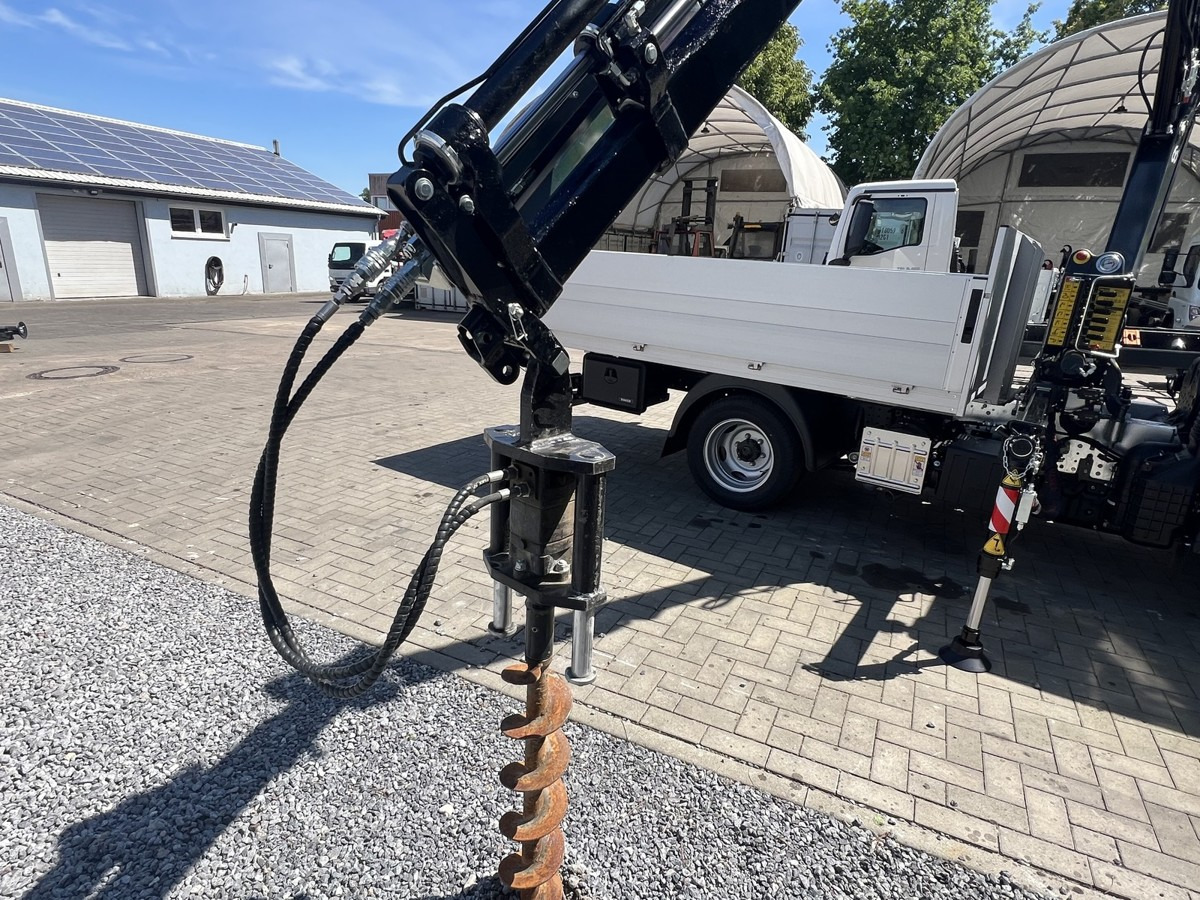 FUSO 3S15 Alu Pritsche 2.80m Ladekran Bohrgerät - Open body delivery van: picture 3 FUSO 3S15 Alu Pritsche 2.80m Ladekran Bohrgerät - Open body delivery van: picture 3