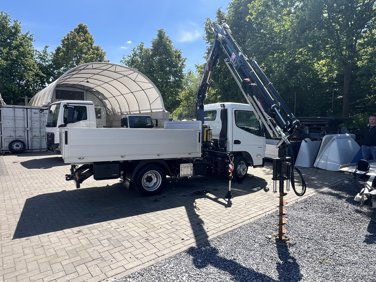 FUSO 3S15 Alu Pritsche 2.80m Ladekran Bohrgerät - Open body delivery van: picture 2 FUSO 3S15 Alu Pritsche 2.80m Ladekran Bohrgerät - Open body delivery van: picture 2